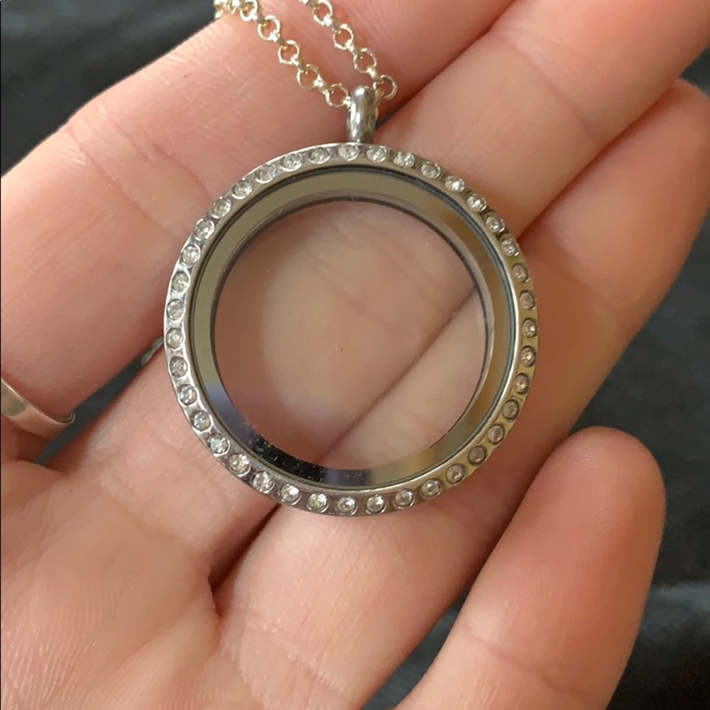 Origami owl necklace